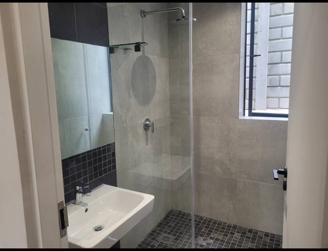 1 BEDROOM FLAT TO LET IN MORNINGSIDE